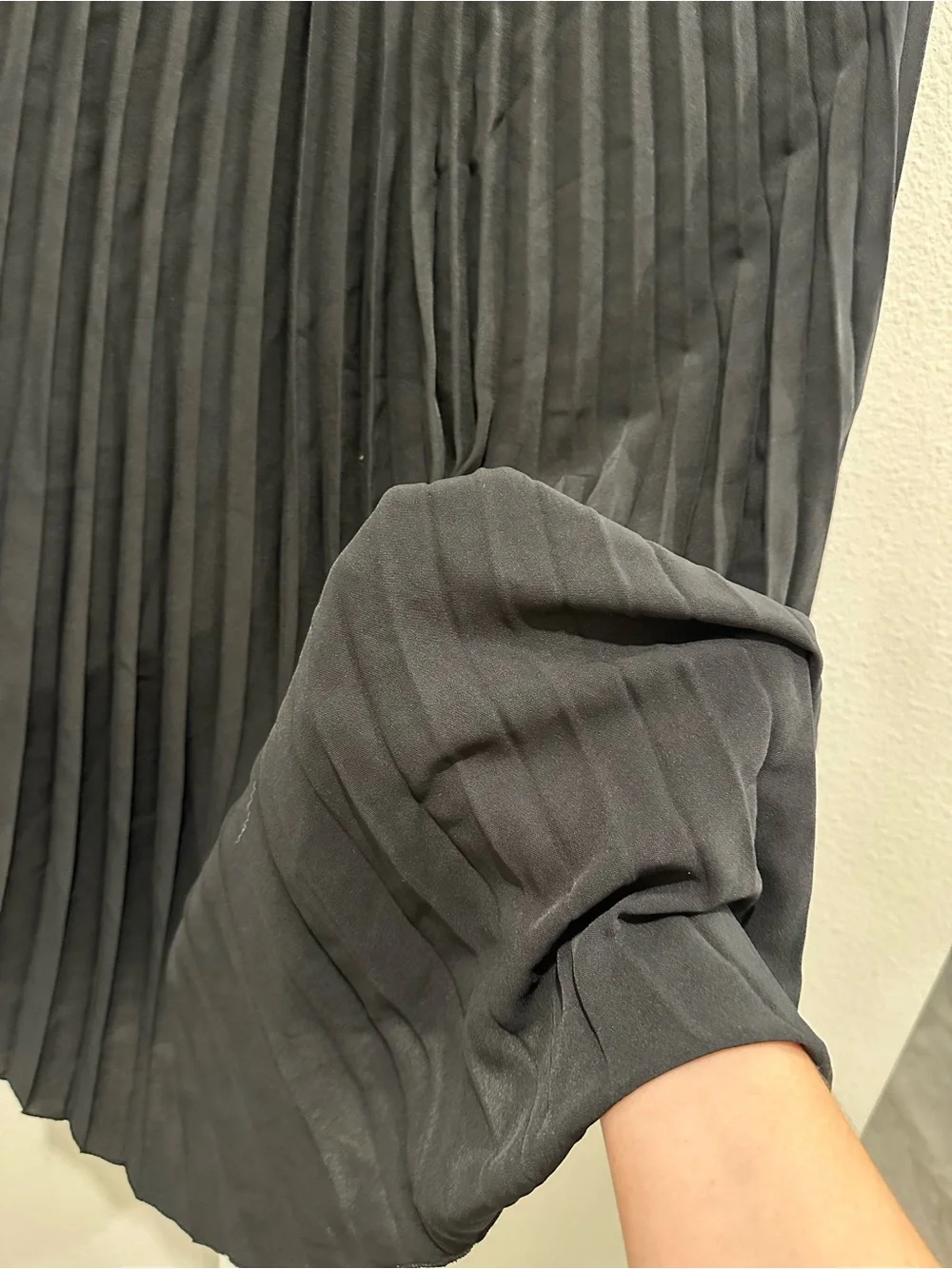 SHEIN Black Pleated Midi Skirt Size L Elastic Waist Classic